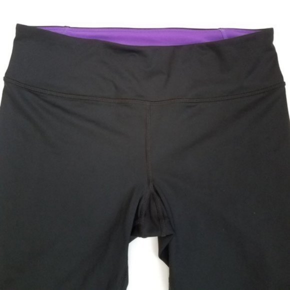 Under Armour Black HeatGear ArmourVent Capri Size Small - Picture 3 of 9